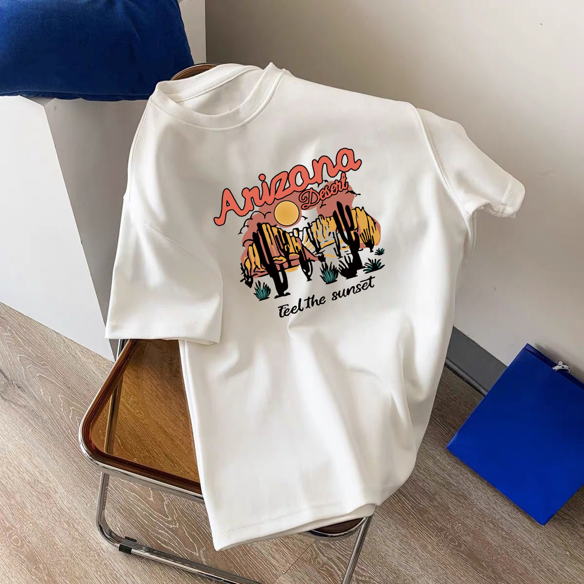 Camiseta fina de verano con estampado de letras moderno, cuello redondo, manga corta, camiseta informal versátil y moderna para hombre. image 4