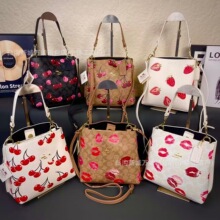 С���OӋ��Ů��2025�ļ��¿����|��С�������s�ٴ�б���bags