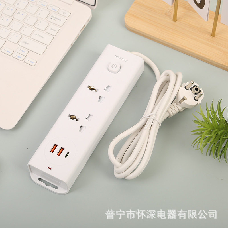 Tarjeta de absorción de alta frecuencia 2USB + 1PD Estándar británico Estándar europeo Estándar americano Vestido neutro Dubai Arabia Saudita comercio exterior