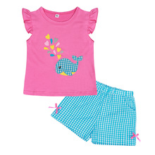 女童套装夏季儿童鲸鱼印花小飞袖上衣蝴蝶结格子短裤两件套童装