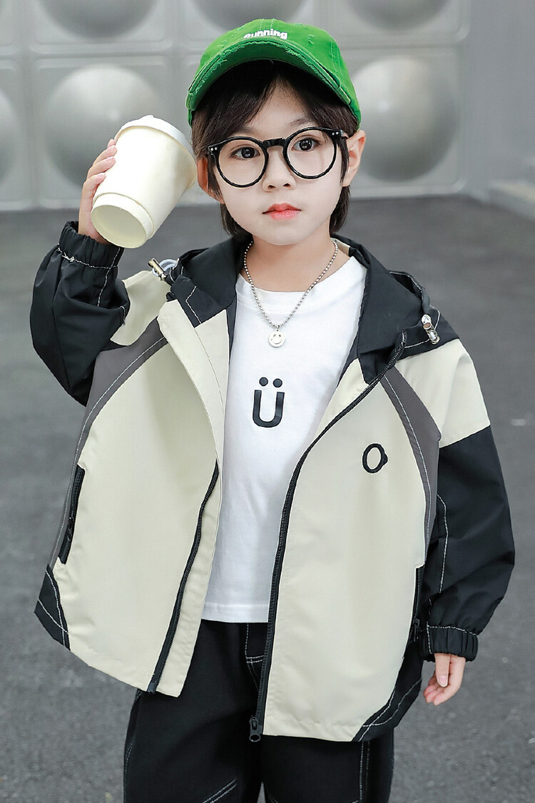 Cappotto con cappuccio colorato ricamato 2023 primavera e autunno nuovi vestiti per ragazzi Pi Shuai per bambini_voghion.com