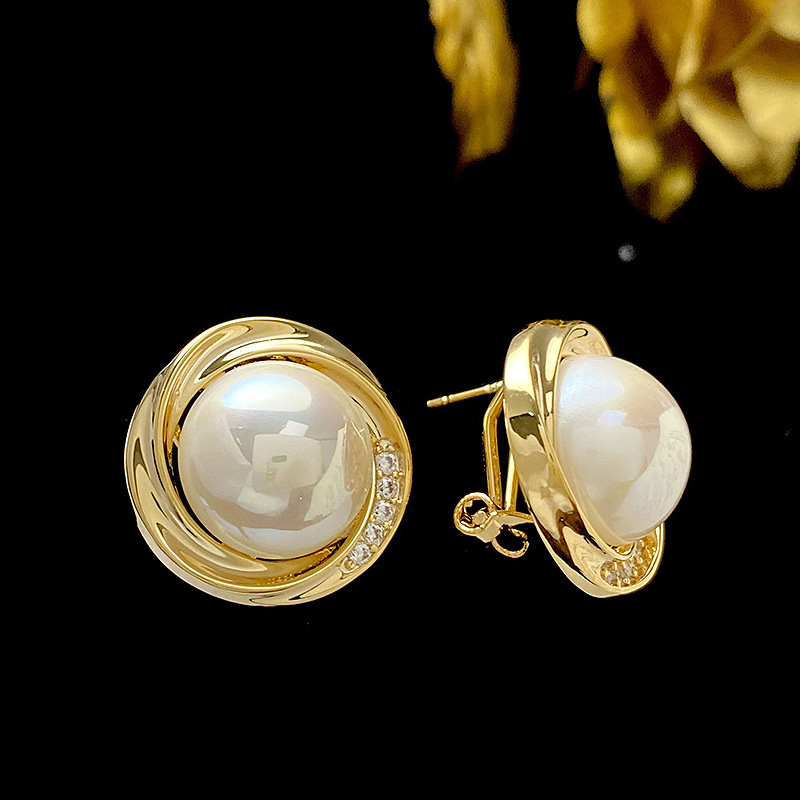 1 Pair Simple Style Round Inlay Copper Artificial Pearls Zircon Ear Studs display picture 1