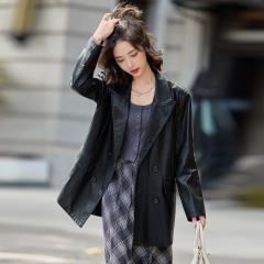 高级感绵羊皮皮衣女2025新款时尚休闲西装领女士双排扣中长款外套