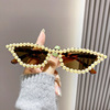 Fashionable sunglasses from pearl, neon glasses suitable for photo sessions, cat's eye, graduation party, European style