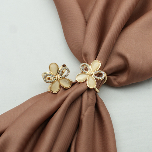 Manufacturer of high-end silk scarf button wholesale light luxury opal flower square scarf button multi-functional dual-purpose shawl button