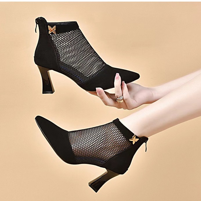 Sandalias romanas de cuero para mujeres primavera y verano de 2026 nuevo temperamento de punta de talón grueso de malla botas de malla transpirables de talón alto