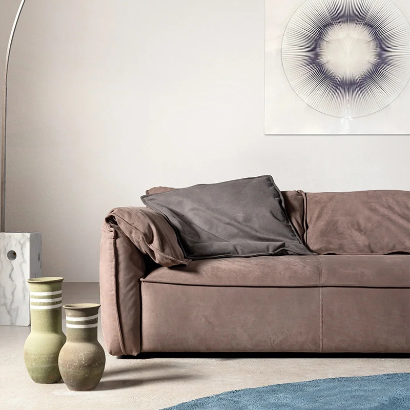 Sofá de tela tecnológica mate de estilo minimalista italiano, conjunto de sofá de sala de estar color crema con relleno de plumón de elefante para apartamentos pequeños.