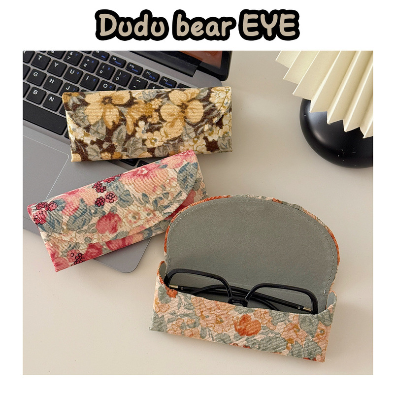 Floral Corduroy Canvas Glasses Case with High Aesthetic Value, Plush and Cute, Optical Glasses Case with a High-End Feel, Portable Design Floral Corduroy Canvas Glasses Case with High Aesthetic Value, Plush and Cute, Optical Glasses Case with a High-End Feel, Portable Design