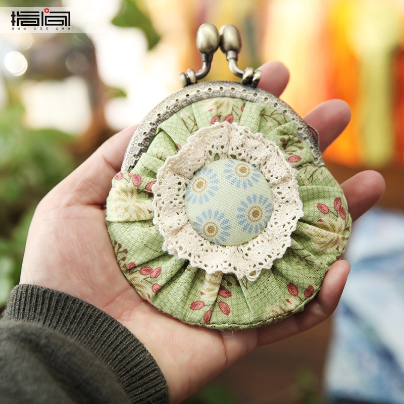 Bolsa de oro de boca de encaje-estampado floral ~ Verde (producto no terminado) + 8,5 boca oro