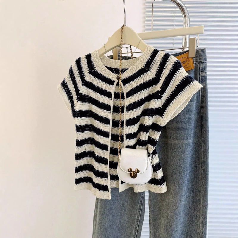 Academy-Style Black and White Striped Knit Cardigan, Sleeveless Round Neck + Single Button, Layered Sweater Vest for a Stylish Look Academy-Style Black and White Striped Knit Cardigan, Sleeveless Round Neck + Single Button, Layered Sweater Vest for a Stylish Look