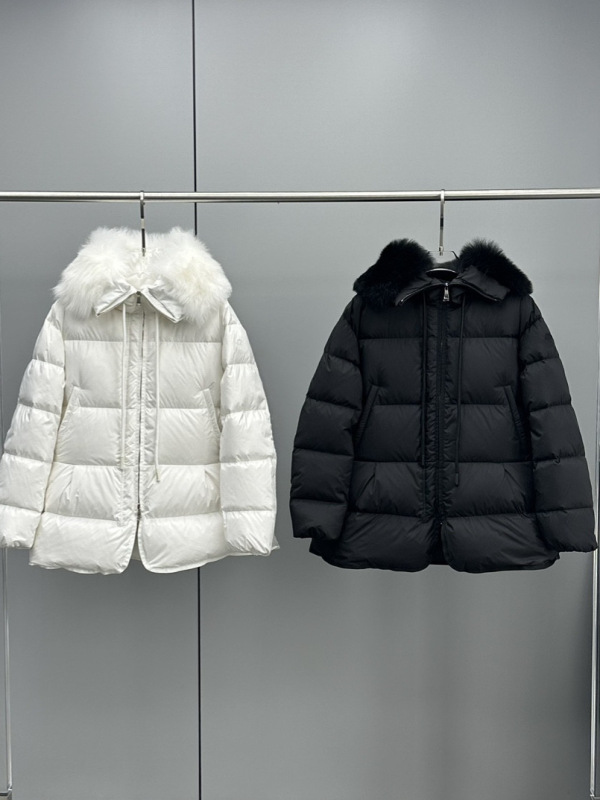 蒙家25ss M家新款Locustelle系列中长款连帽超大毛领女士羽绒服|undefined