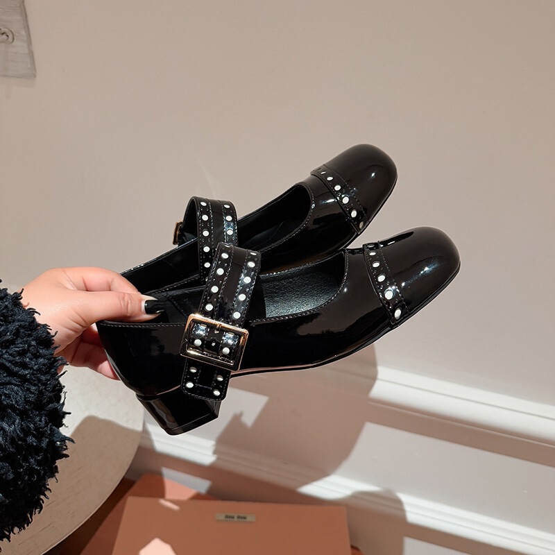 Mary Jane shoes in stock·New spring women's French square-toed mid-thick heel shallow single shoes 2026 autumn/winter Mary Jane shoes in stock·New spring women's French square-toed mid-thick heel shallow single shoes 2026 autumn/winter