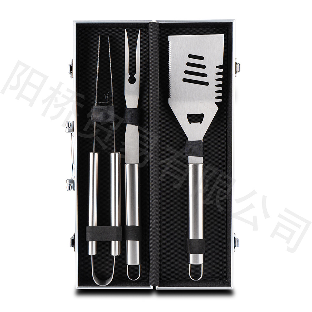 Fabricante Amazon herramientas combinación de caja de aluminio BBQ horquilla de parrilla cuchillo de parrilla mango de tubo de acero inoxidable parrilla