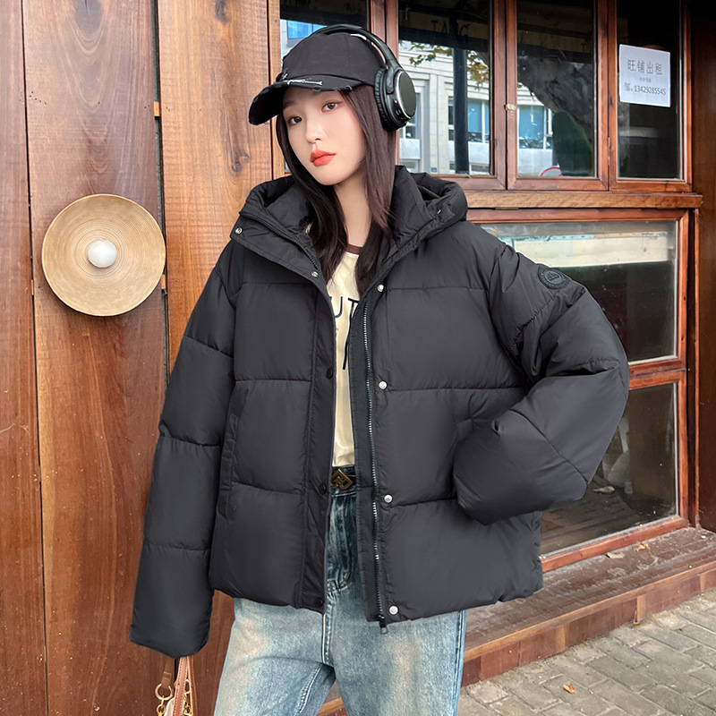 Pequeño puff corto de algodón mujer 2025 moda con sombrero engrosado diseño sensación de invierno otoño chaqueta de pan