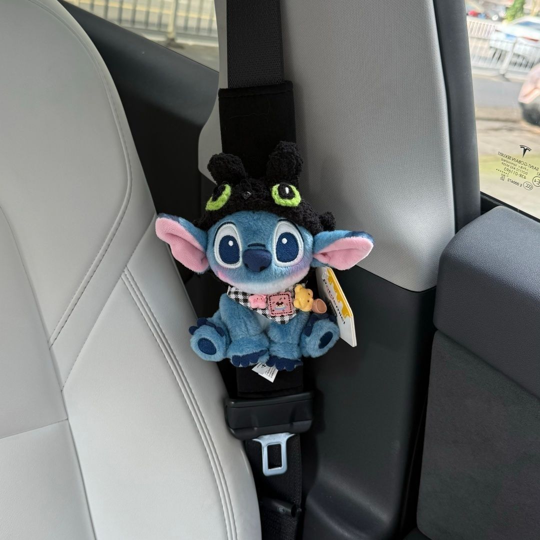Car Interior Decoration Stitch Cute and Fun Seatbelt Shoulder Pads, Cute Cartoon Anti-Strangle and Anti-Wear Shoulder Straps, Suitable for All Seasons