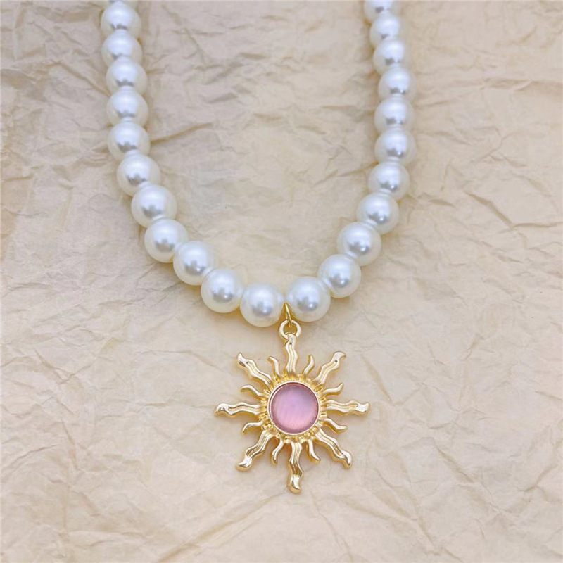 Elegant Sun Artificial Pearl Alloy Beaded Plating Inlay Artificial Gemstones Women's Pendant Necklace display picture 4