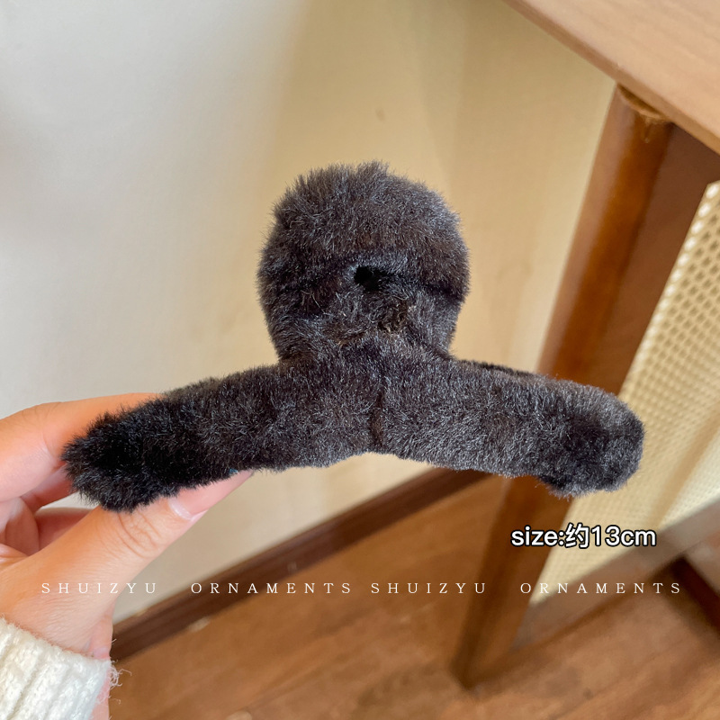 Otoño y invierno curry clip de agarre de cabeza grande clip de cabello tocado clip de tiburón 2025 nuevo peludo de gama alta agarre de cabello