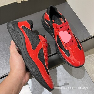 �W��ţƤ���Q�߶��¿�r��ƴ�����e��Ь͸��ϵ���V����Ь��Ƥ��Ь