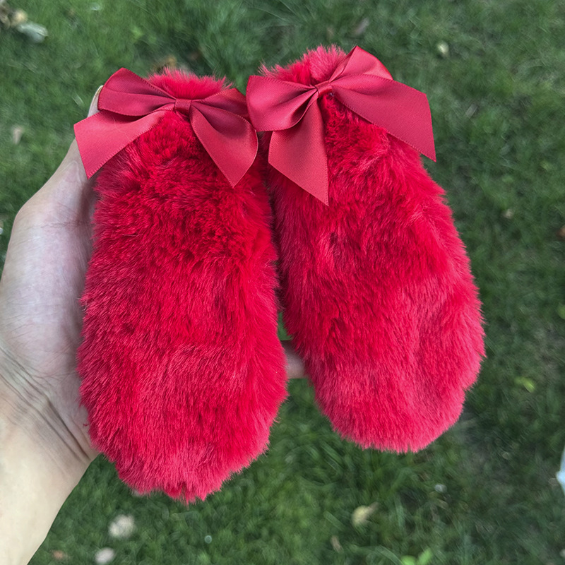 귀 붉은 나비 - 빨간색