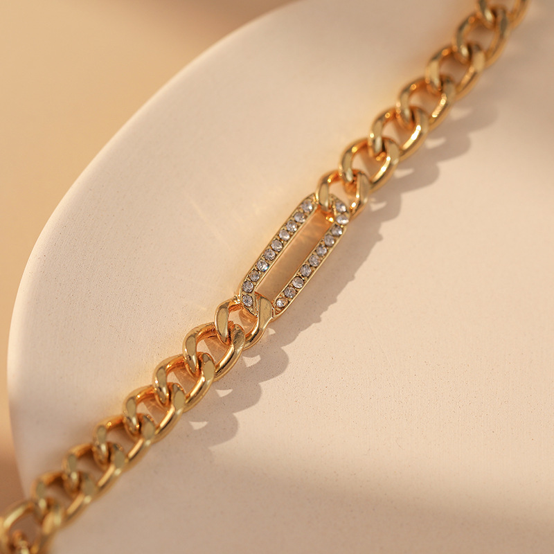 Thick Flat Chain Diamond Bracelet Wholesale Nihaojewelry display picture 6