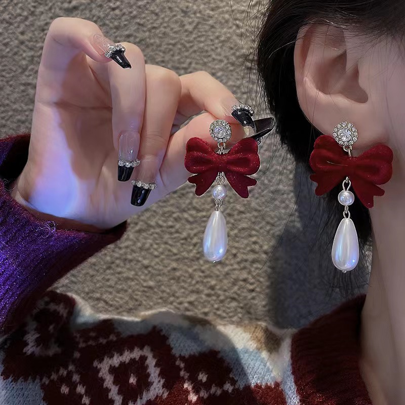 Retro elegant burgundy earrings with bow