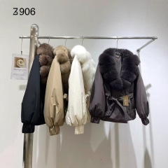 2025女式冬新款狐狸毛皮草鸭绒羽绒服女短款宽松派克服外套年轻款