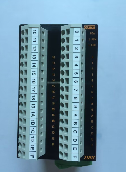 C32D-AT1V           DC24V