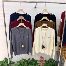 学院风韩系刺绣针织开衫女早秋季薄款毛衣外套外穿短款上衣带项链