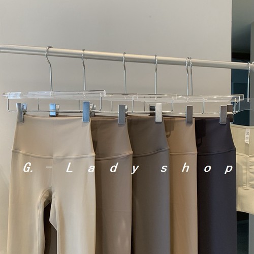 Soft, thin and nude-feeling Align high-waisted tight yoga pants. Skin-friendly, highly elastic and non-embarrassing line-free butt-lifting Pilates pants.