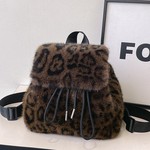 跨境新款休闲复古毛毛包 女款百搭韩版高级感时尚小众豹纹双肩包