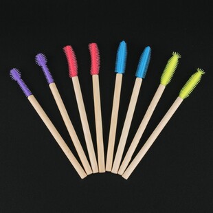 Factory wholesale disposable eyelash brush bamboo handle eyelash comb silicone eyelash brush bamboo rod eyelash brush