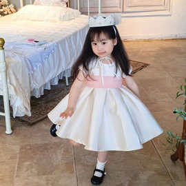 女童连衣裙2026夏季新款女孩小众轻奢粉色绑带公主裙生日绝美礼服