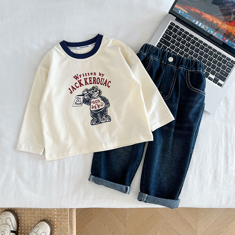 Fengzhigu 2023 otoño nueva ropa para niños de estilo coreano carta camiseta niños y niñas todo-fósforo de dibujos animados oso base