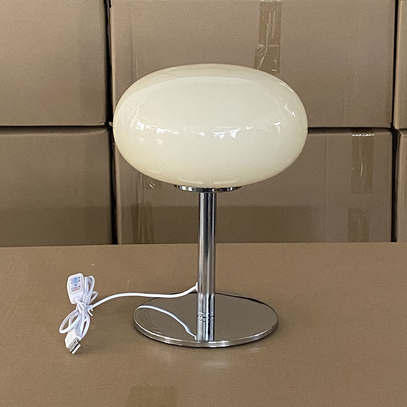 Lámpara de mesa pequeña estilo Bauhaus, diseño posmoderno, decoración de dormitorio