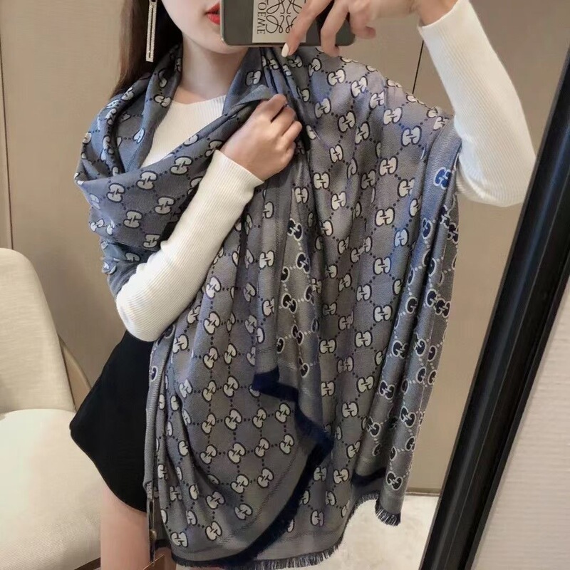 新しい秋冬のアルファベットのマフラーの洋風のファッションのinsのフランスの気質の小さい大衆の百合のカップルの保温のマフラー|undefined