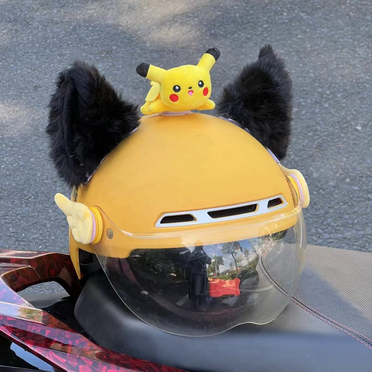 Diàndòngchē Meituan Takeaway Small Doll Motorcycle Electric Car Helmet Garfield Personality Cat Ears Skiing Cute Doll (Auto Parts and Accessories) - pikachu-yellow-without-ears