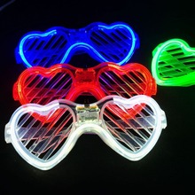 亚马逊led发光百叶窗爱心眼镜派对酒吧网红音乐节助威闪光灯道具