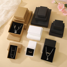 ����w��кڰ�ţƤ����ɫ���x�朽�ָ����Ʒ���b�ЬF؛���l