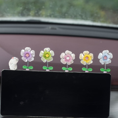 Creative car ornaments car shaking head flowers shell petals center console decoration fresh and cute healing new style