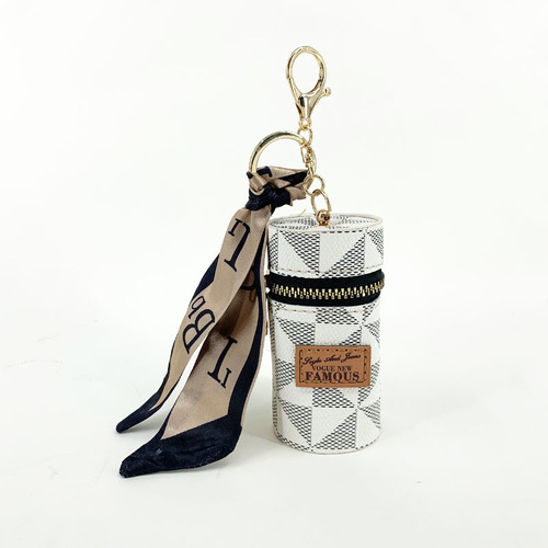 Live stream wholesale portable cylindrical lipstick keychain, elderly money clip, decorative pendant, ornament storage bag