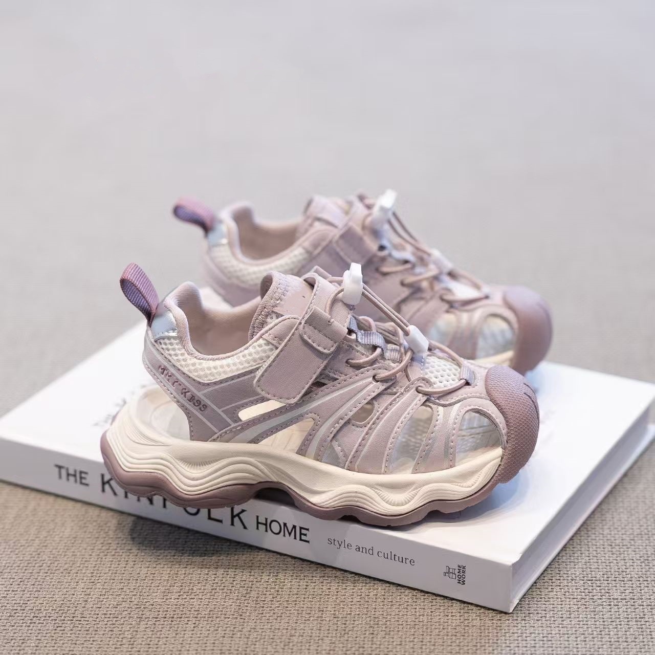 Sandalias deportivas para niños 2026 verano nuevo niño Baotou zapatos de retroceso zapatos de playa de moda para niñas zapatos de playa image 9