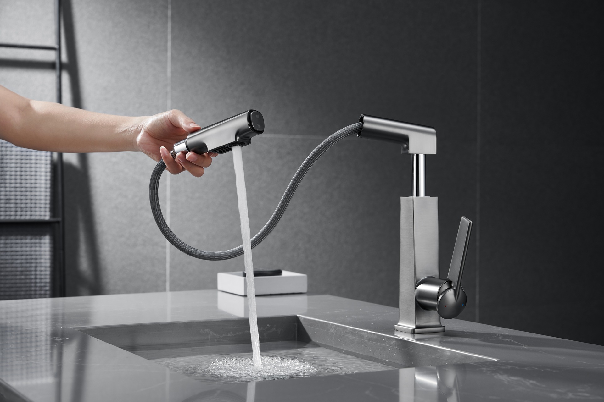 German quality black washbasin faucet, cold and hot, all-copper pull-out type with lifting and rotating under-sink for washing face and mouthwash Item Picture