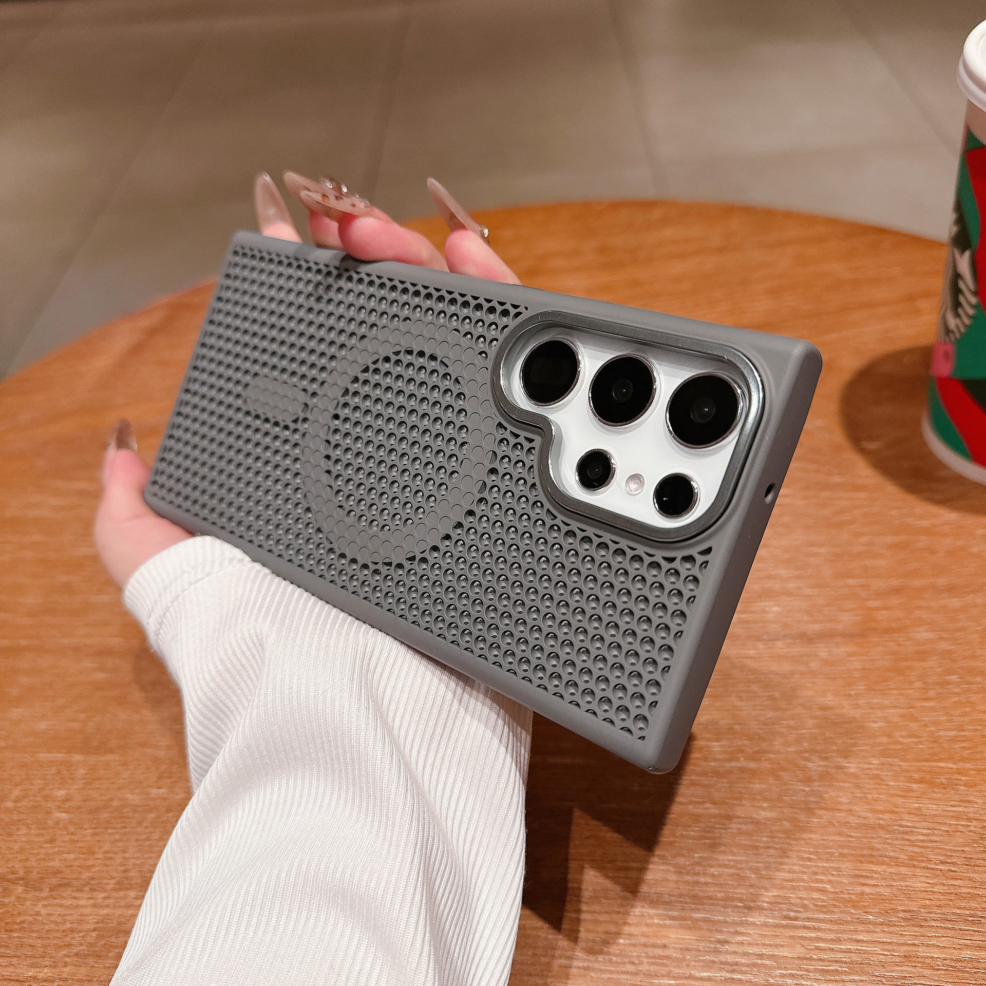 散热蜂窝网壳适用三星S25Ultra磁吸手机壳S24Plus肤感透气S23防摔