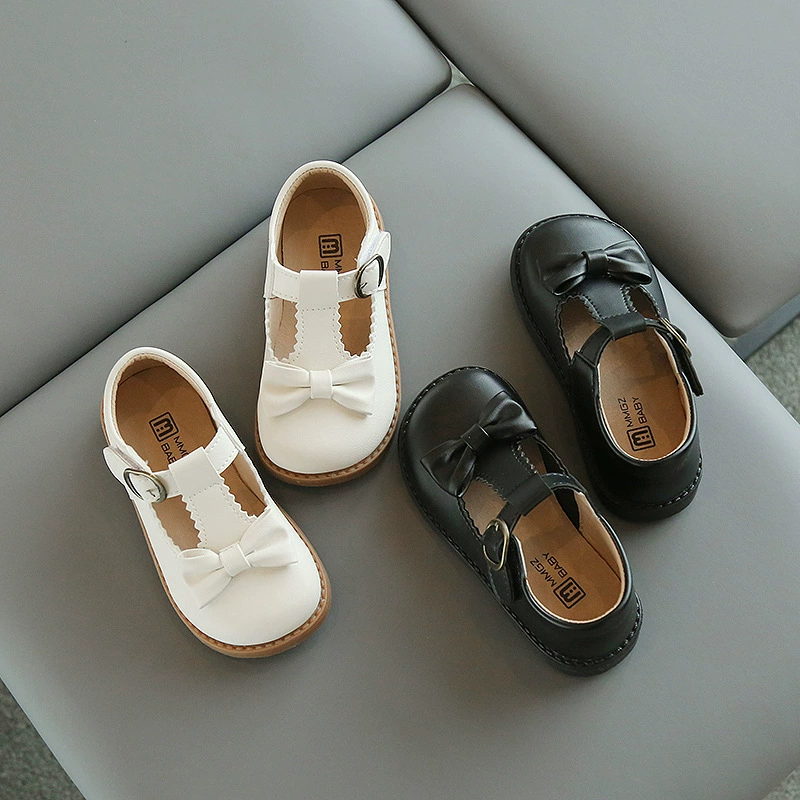 Children's shoes for leather shoes, cute footwear for early age for princess with bow, soft sole, 1-7 years