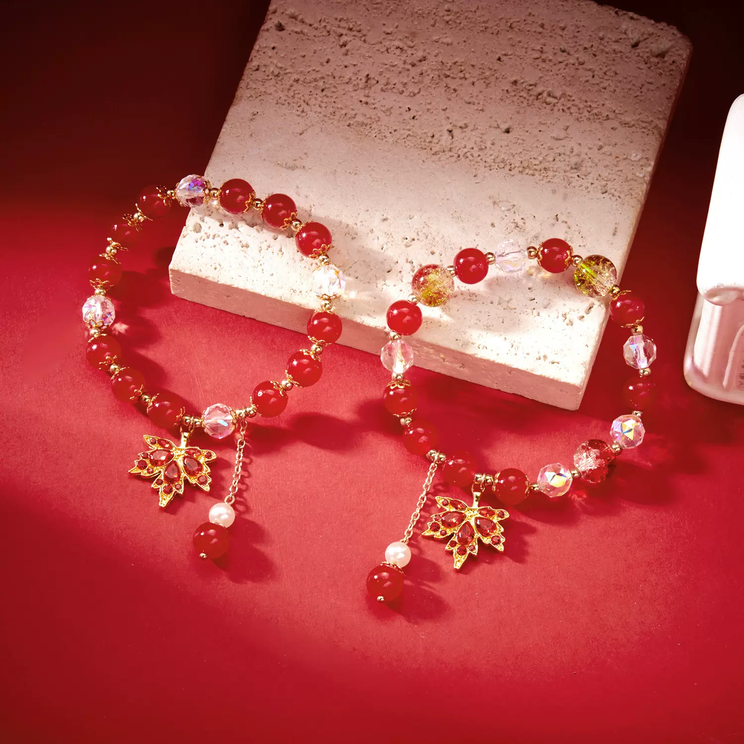 欧美跨境新款枫叶串珠水晶手串百搭闺蜜同款树叶镶钻手链现货批发