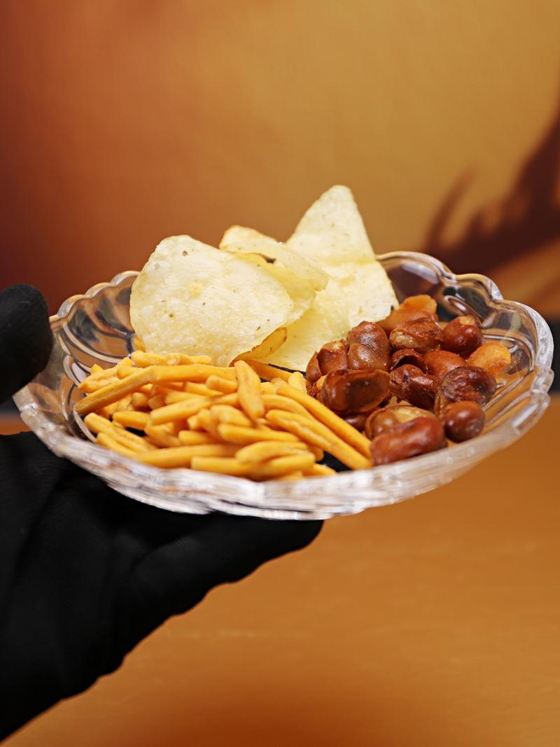 Glass snack disc 3