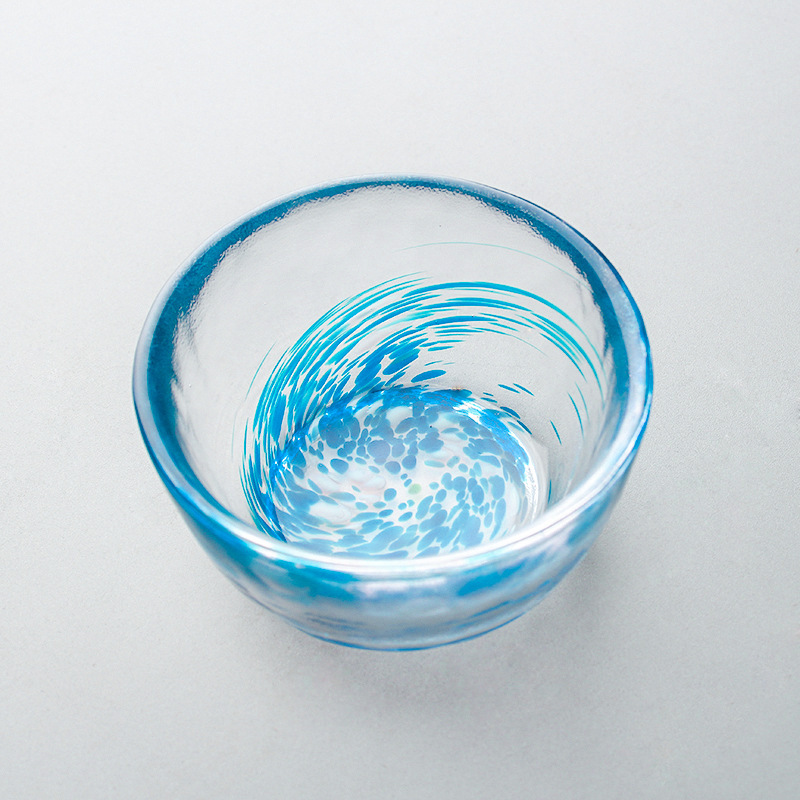 Venta directa de fábrica nuevo color gota de agua vidrio sola taza de té creativo japonés té Kung Fu juego de té maestro sola taza