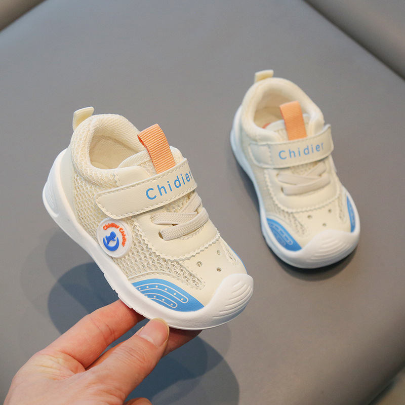 2024 estilo coreano zapatos para niños verano nuevos zapatos funcionales de malla transpirable antideslizante velcro suave inferior deportes zapatos de malla zapatos de una sola capa