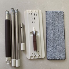 ブレードのフラットモップの部品を回転させてモップの棒を回して、モップの頭を洗ってはいけません。
