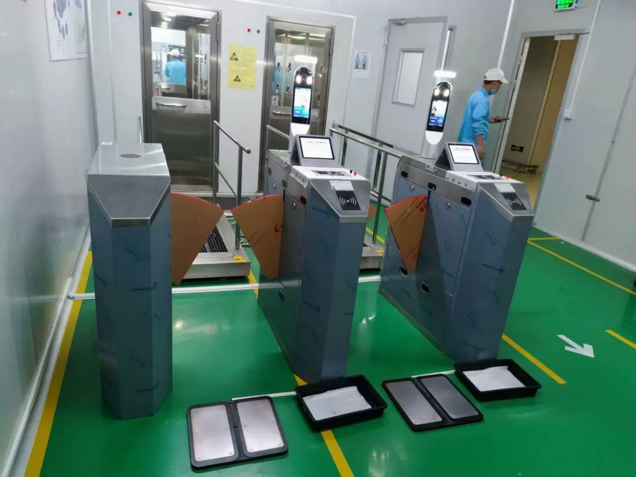 esd静电门锁门禁卡测试闸机带值人脸识别摆闸人体综合翼闸